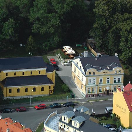Pension Abbazia Františkovy Lázně Exteriör bild