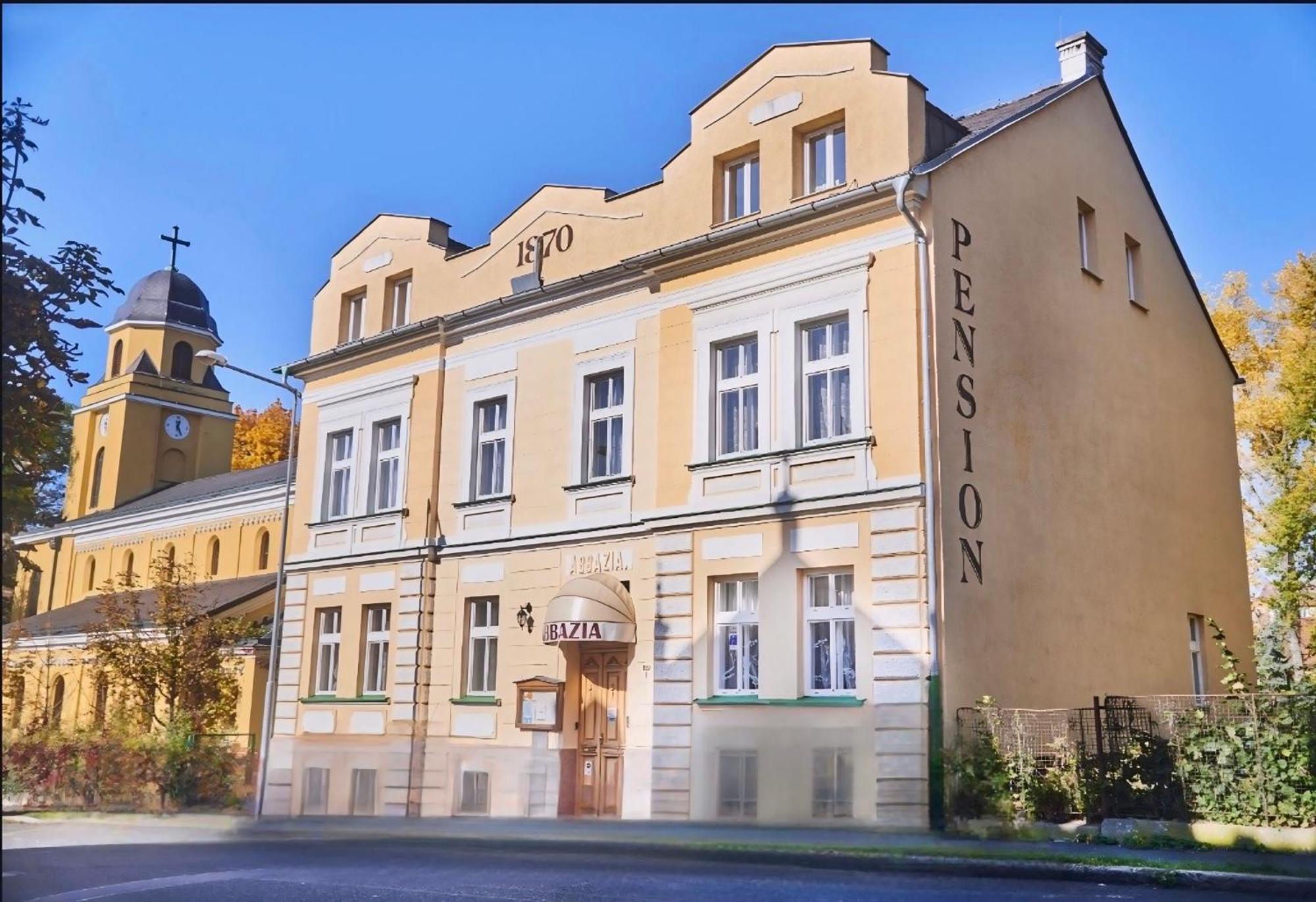 Pension Abbazia Františkovy Lázně Exteriör bild
