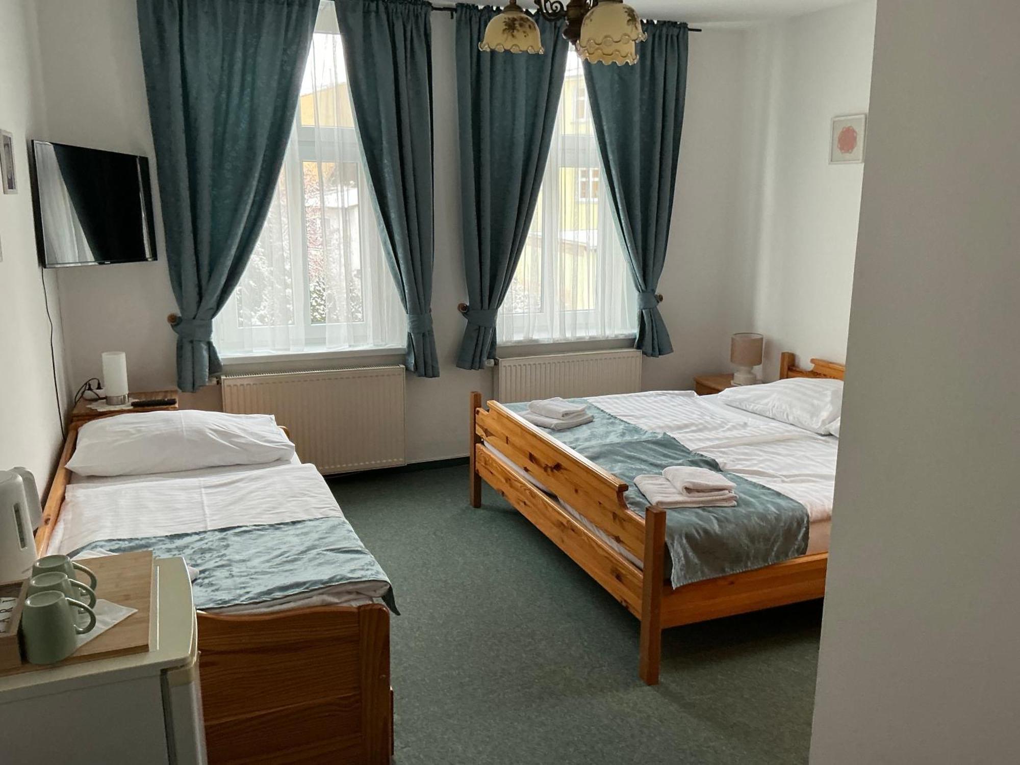 Pension Abbazia Františkovy Lázně Exteriör bild